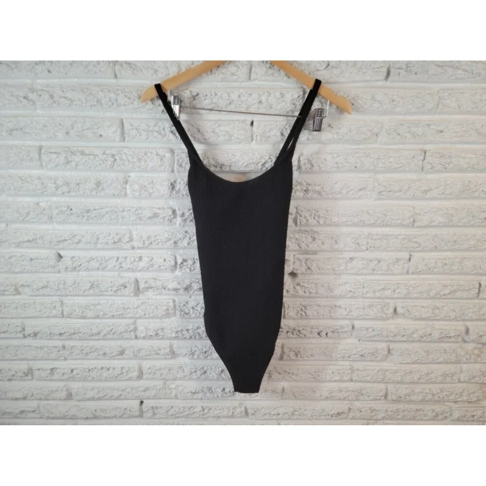 Forever 21 Womens 0X Swimsuit Black Waffle Knit One Piece Criss Cross BLA236E